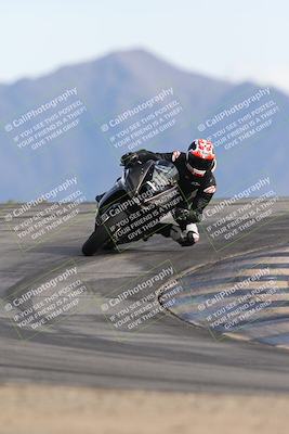 media/Nov-16-2025-Race Pace (Sun) [[8c5fa54630]]/Verified Riders/8-Turn 12 (120pm)/